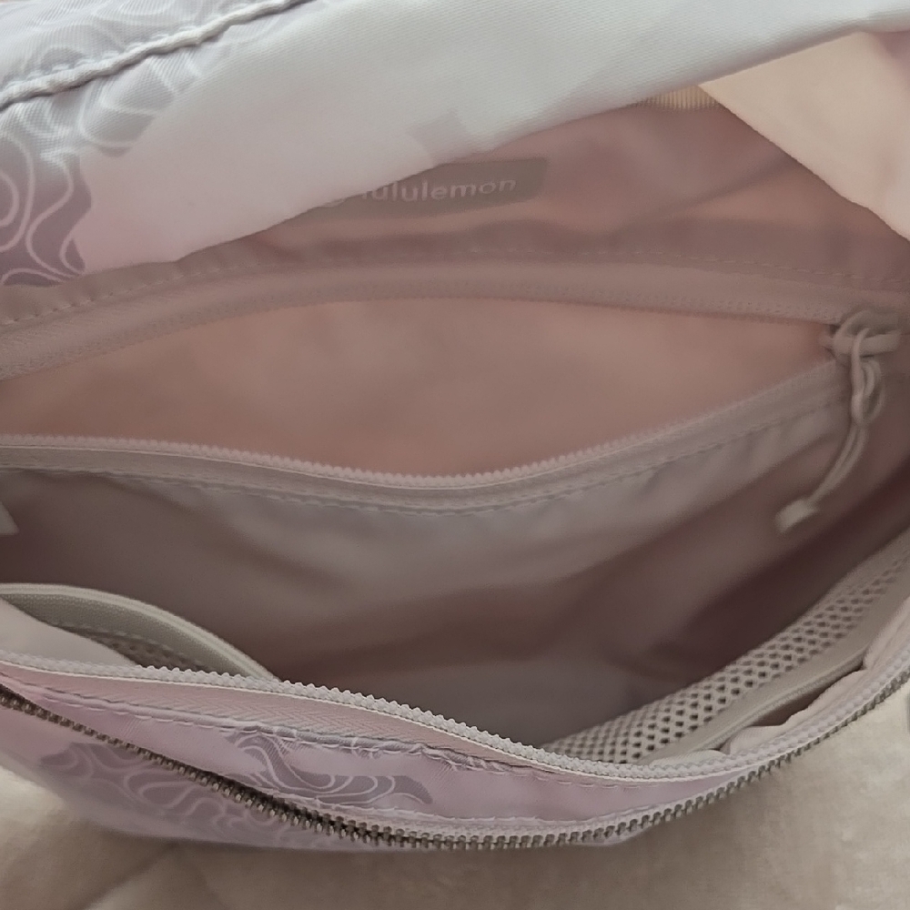 Lululemon athletica White Camo Belt Bag - Picture 2 of 4